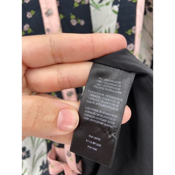 Nicole Miller Tulip Ditzy Floral Long Sleeve Button Down Dress Size 8 - Picture 8 of 8